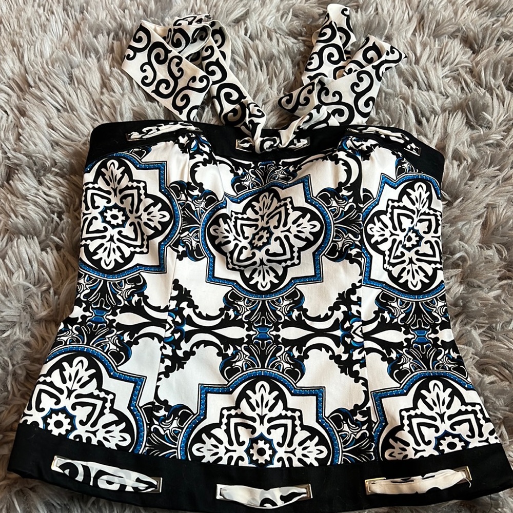 White House Black Market corset size 2